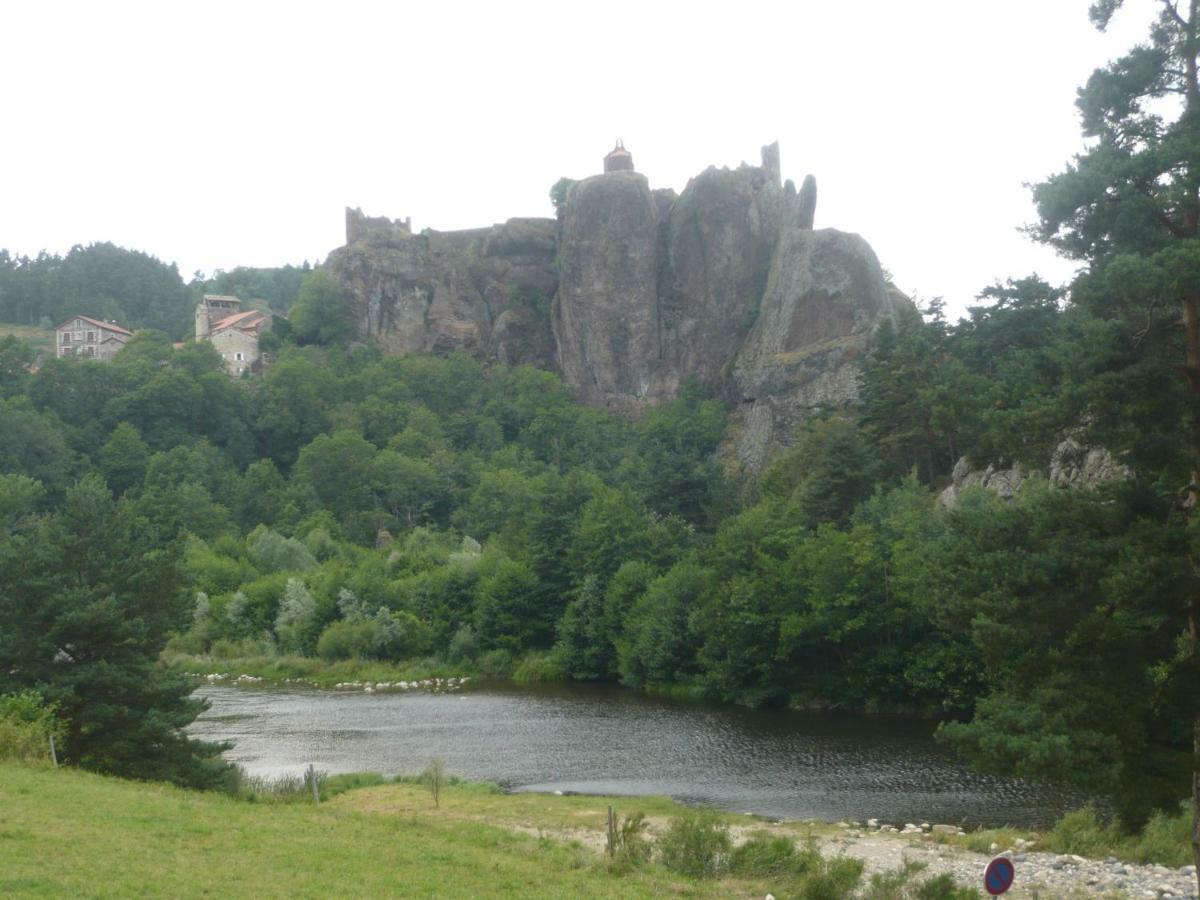 Le Petit Seguret Lägenhet Le Puy-en-Velay Exteriör bild