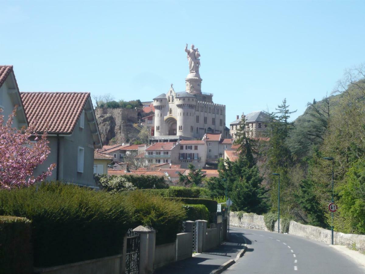 Le Petit Seguret Lägenhet Le Puy-en-Velay Exteriör bild